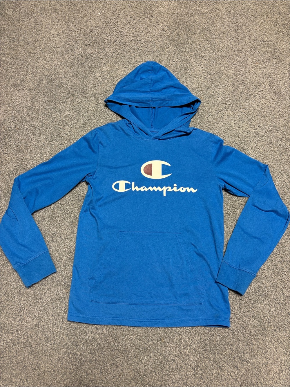Boys Champion long sleeve shirt with hood. Size L